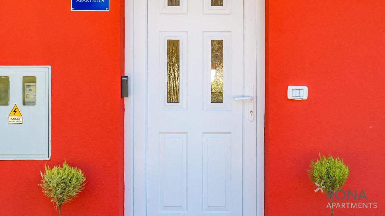 Rona Apartment Denis Ουμάγκ Εξωτερικό φωτογραφία