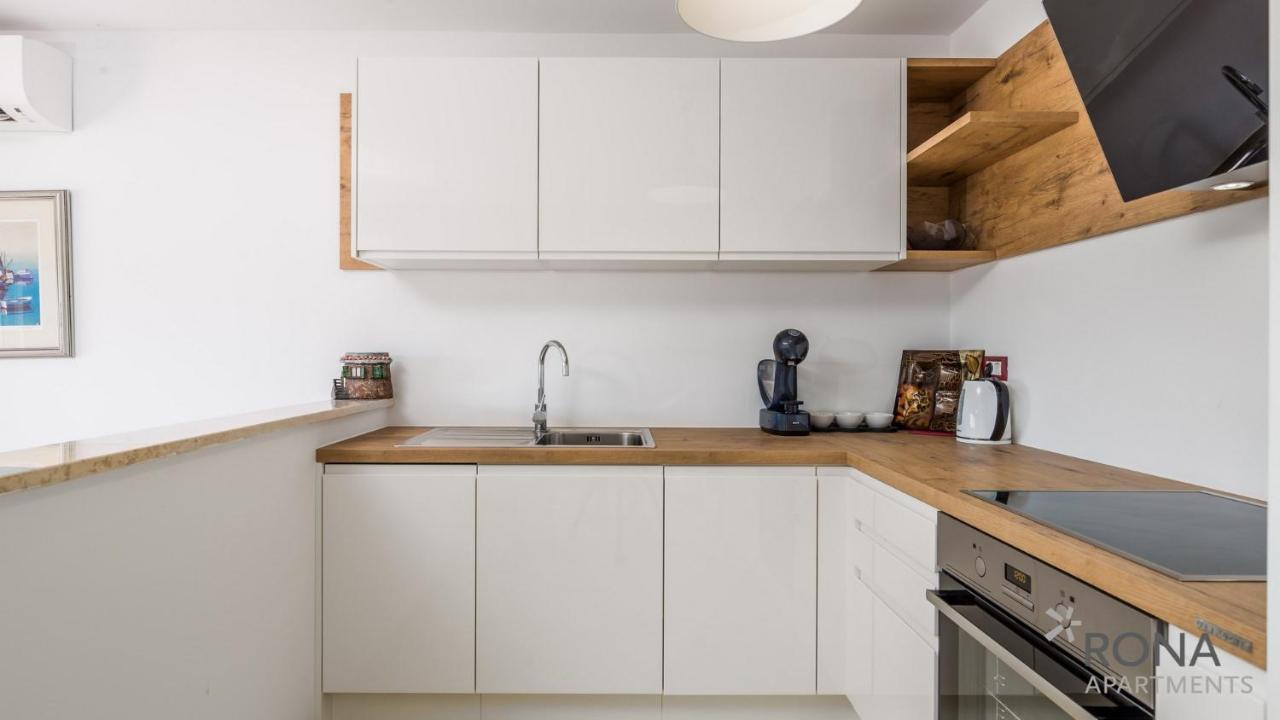 Rona Apartment Denis Ουμάγκ Εξωτερικό φωτογραφία